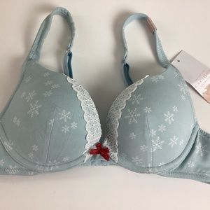 Cacique Cotton Boost Plunge Wire Bra Sizes 34A Lift Lace Snowflake NWT New